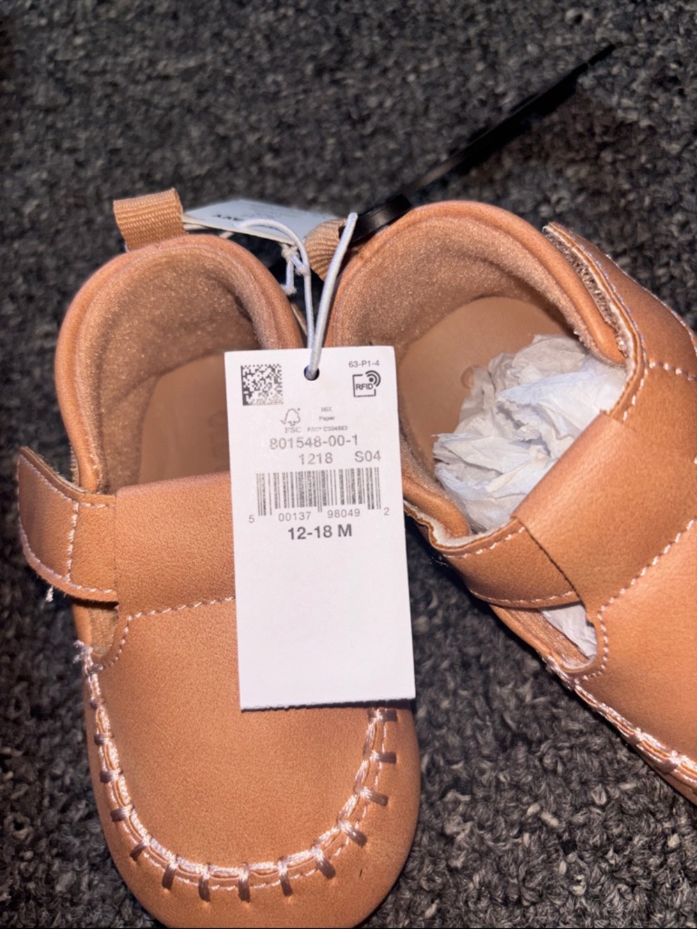 Old Navy Toddler Tan Moccasin Style Shoes - Picture 4 of 4